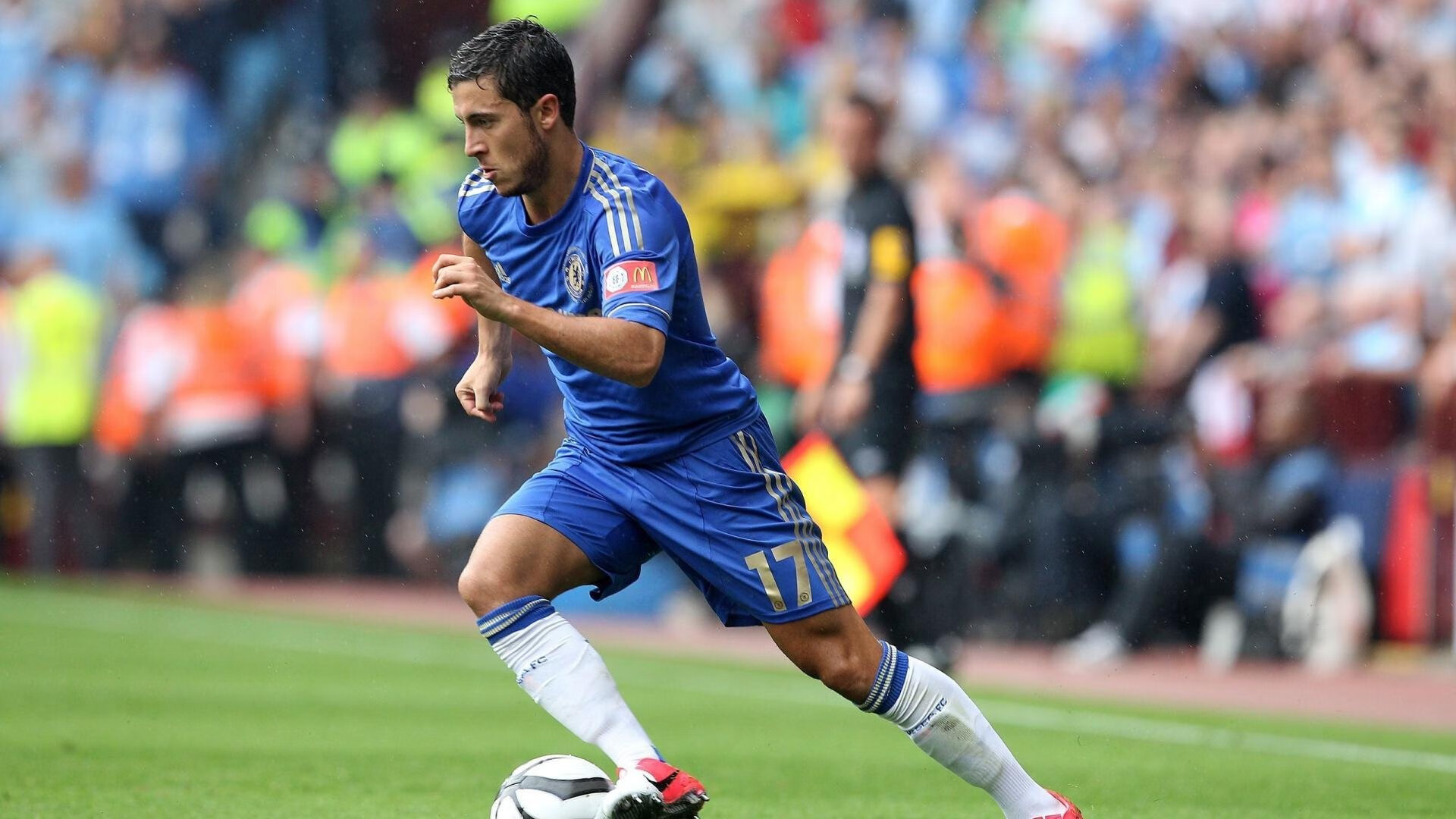 英超争冠焦点战，智利强行终结马里，战术博弈下的文明隐喻