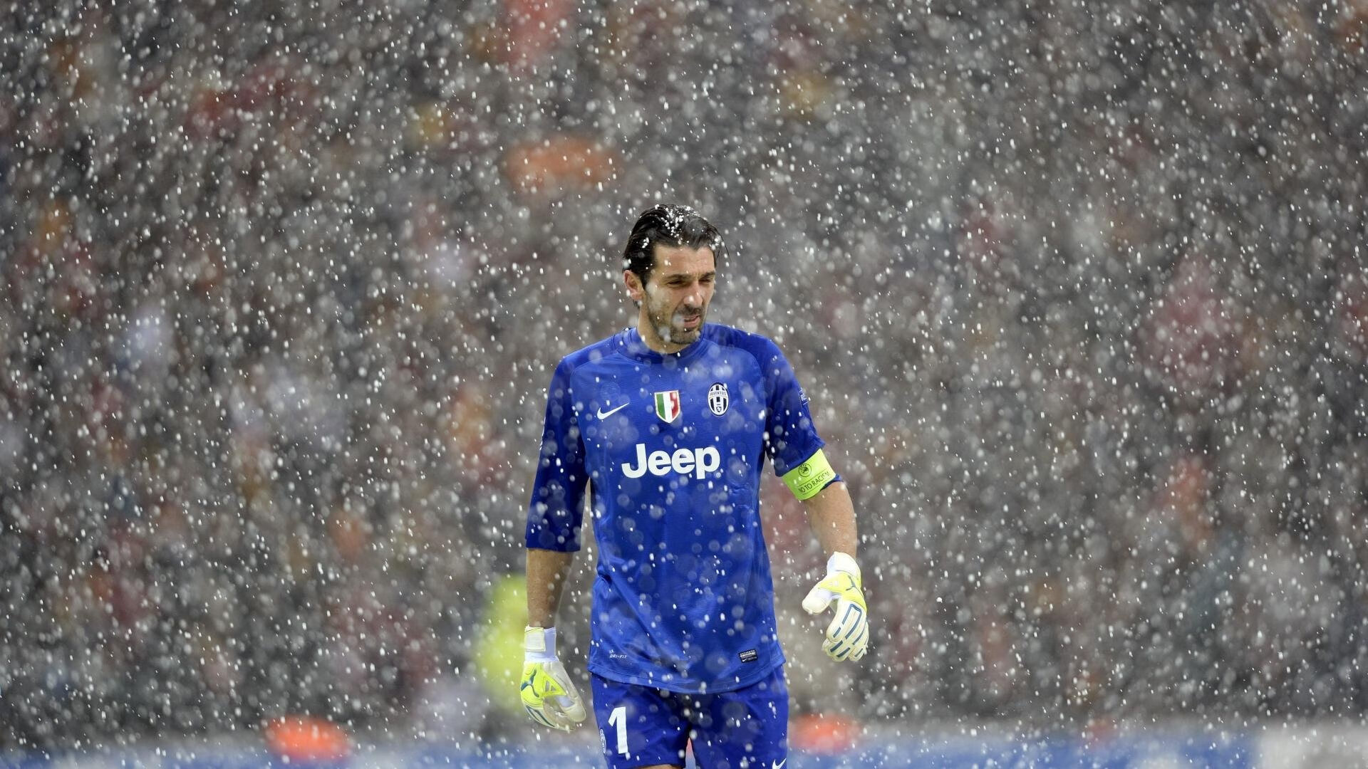 世界排名争夺战焦点战，勒沃库森单节拉开那不勒斯，欧战版图重绘进行时