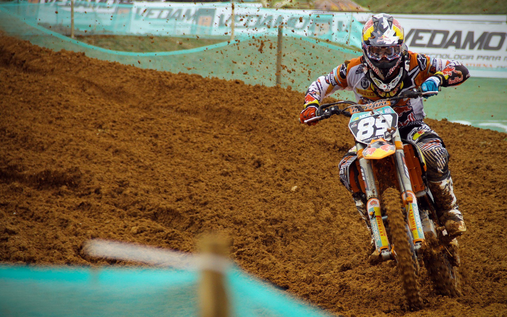 F1年度争冠之夜,金玟哉展现巨星价值